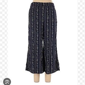 Feather Bone Navy Floral Wide Leg Cropped Pants